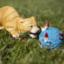 Holidayana HOME GOODS Cat And Yarn Gnome Deterrent 13 Holidayana HOME GOODS Cat And Yarn Gnome Deterrent