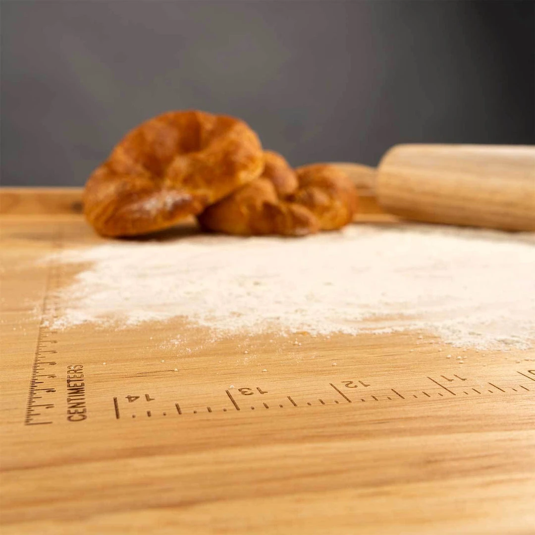 Zelancio HOME GOODS Reversible Wooden Pastry Board With 10-Inch Ruler, Includes, 9-Inch And 10-Inch Pie Template, With Front And Back Lip 7 Zelancio HOME GOODS Reversible Wooden Pastry Board With 10-Inch Ruler, Includes, 9-Inch And 10-Inch Pie Template, With Front And Back Lip